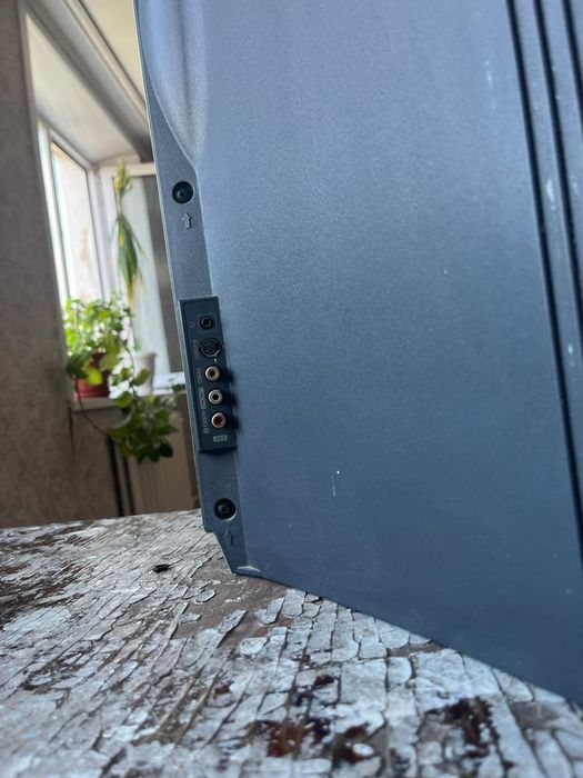 Продам телевизор LG