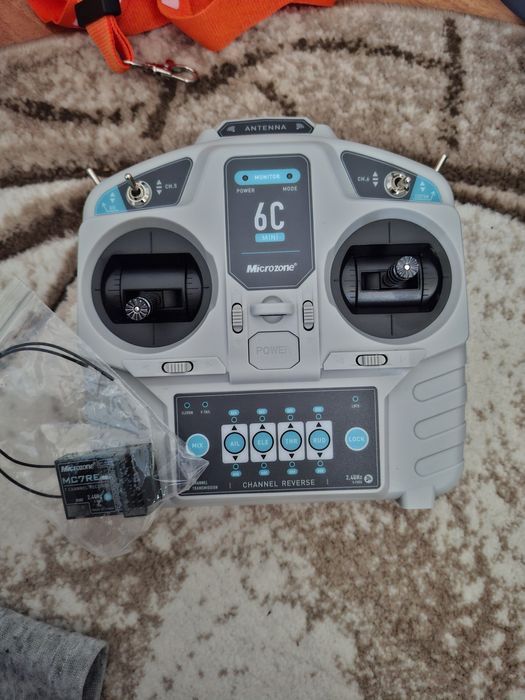 Radiocomanda navomodele plantat