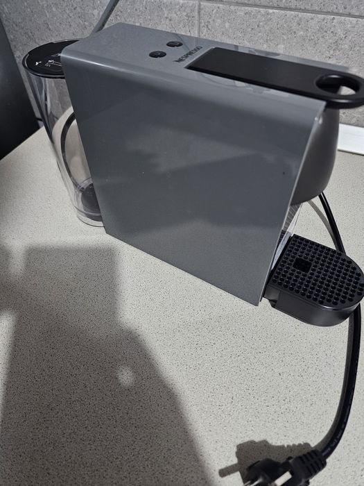 Vand Espressor KRUPS cu capsule Nespresso ca nou

Vand Espressor KRUPS