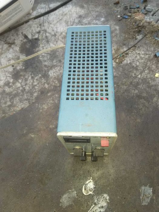 Продаю лабораторный блок питания СССР,