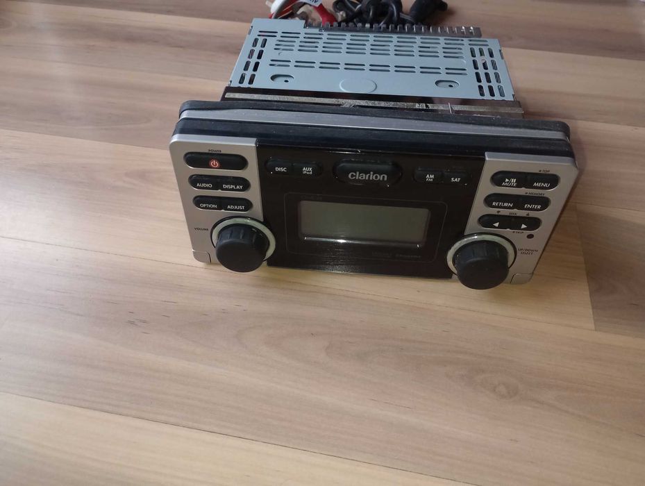 Радио за кола и лодка кларион