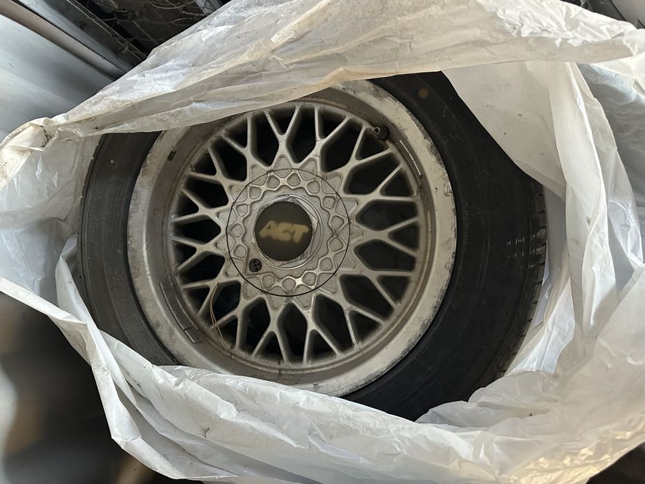 Продам Диски с шинами 195/65/R15