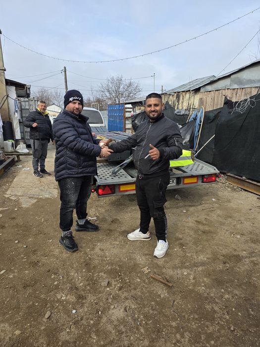Vand și construiesc o gama larga de hale sau structuri metalice noi ne ocupam de absolut tot ce este nevoie de la A la Z turnare pahare , montare stru