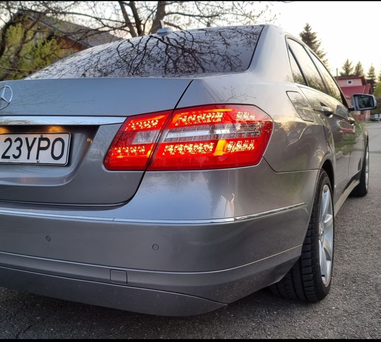 Mercedes-Benz E200d BlueEFFICIENCY 2011