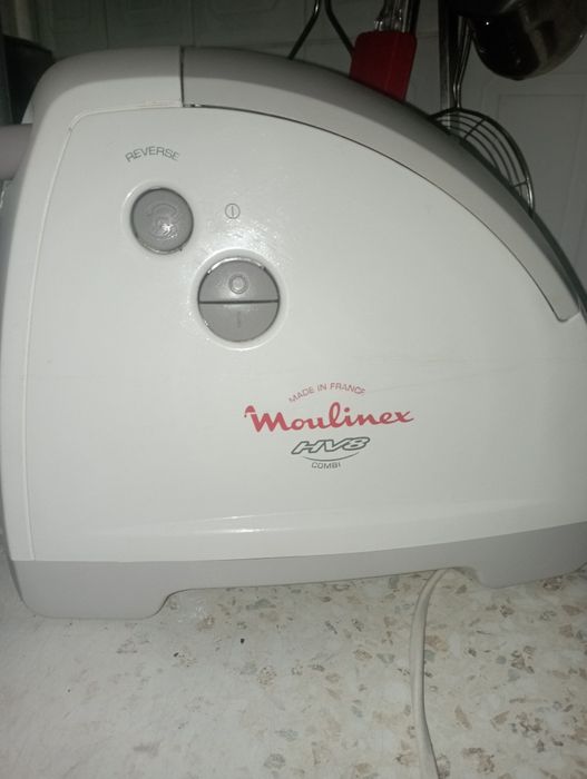 Продам мясорубку moulinex