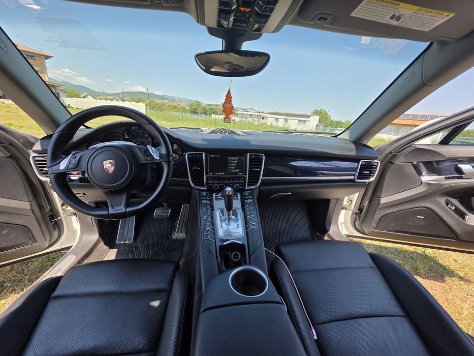 Porsche panamera 4