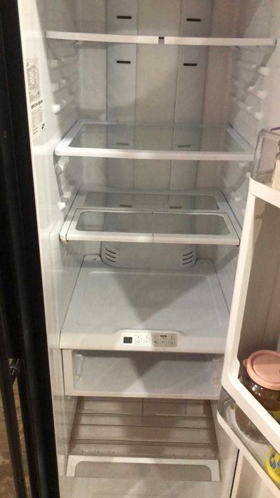 Продам Холодильник Samsung