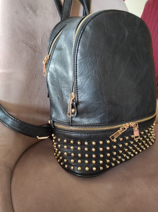 Кожена раница, 19 лв