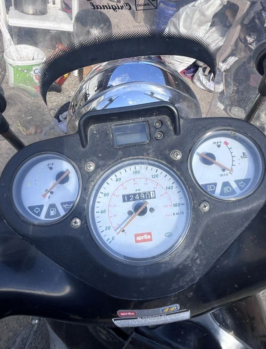 Scuter aprilia scarabeo 150