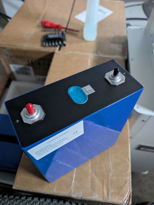 Celule Baterii LiFePO4 EVE MB31 314Ah - Set 4 buc. (Fotovoltaice / Rulote)