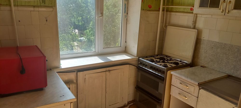 Продам 2комнатныи