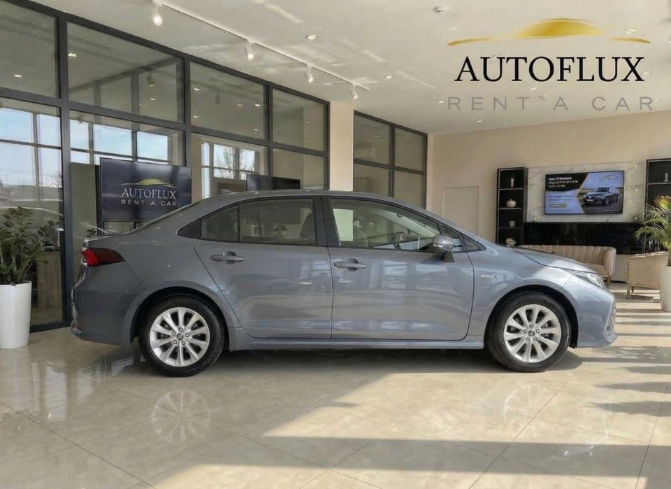 Toyota Corolla Hybrid Automat – Închirieri Auto București | Consum Mic