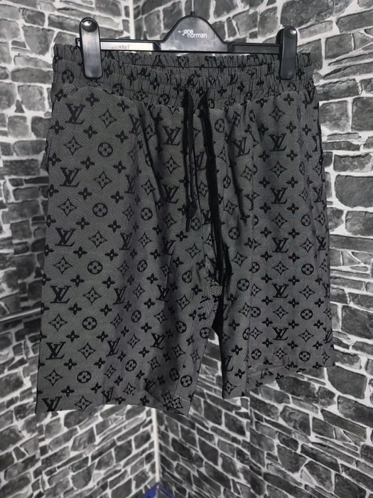 Lois Vieton летен екип