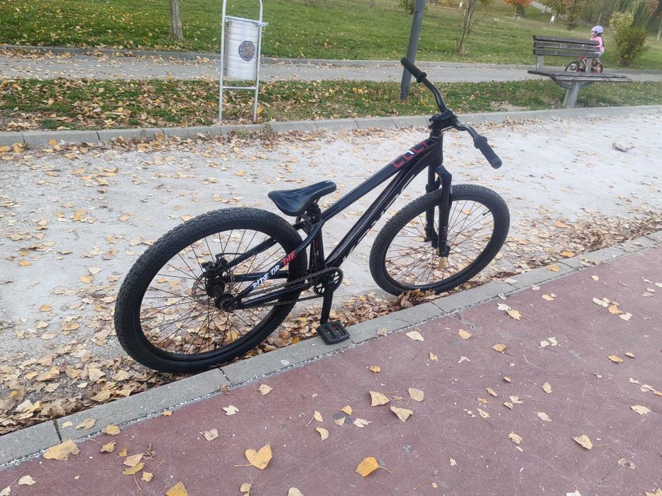 Bicicleta dirt jummper kands dirt colt f1