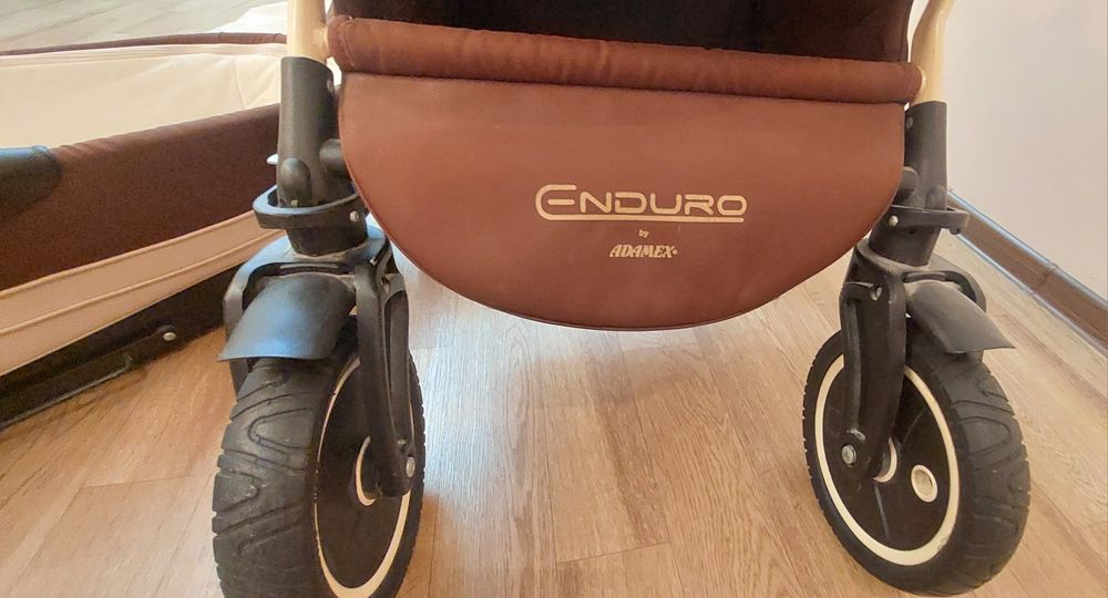 Продам коляску Enduro Adamex (2 в 1)