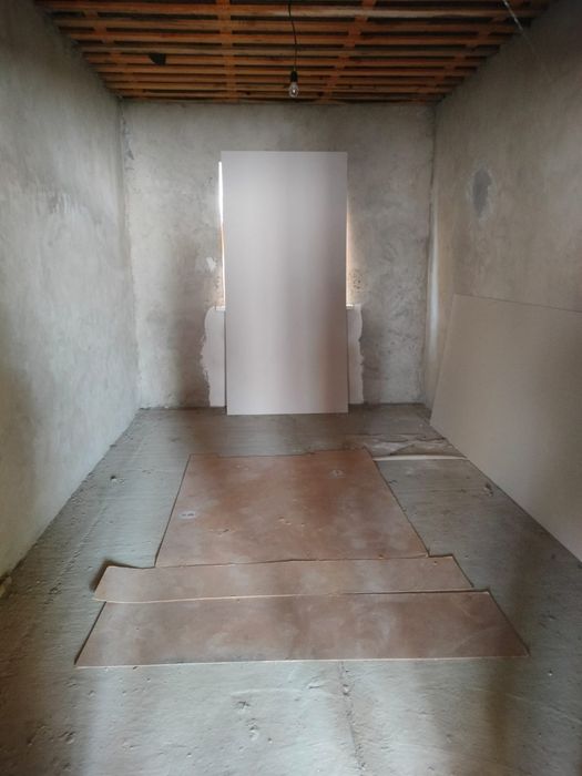 Еркинкалада үй сатылады