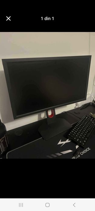 Monitor Lenovo flexibil