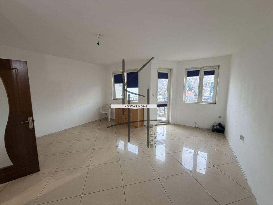 Продава се Двустаен апартамент в Варна, Аспарухово - 78 кв.м за 850 €/кв.м - Снимка #3