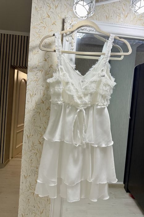 Продавам рокли на различни марки ZARA ASOS ALESSA .