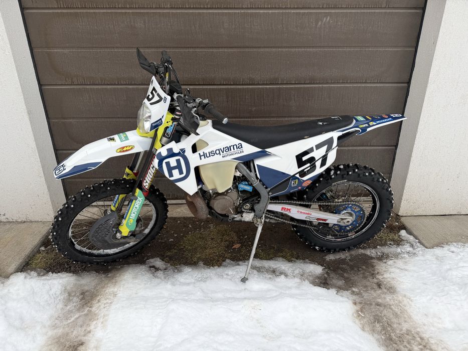 Kit plastic cu stickers Husqvarna te 2020-2023