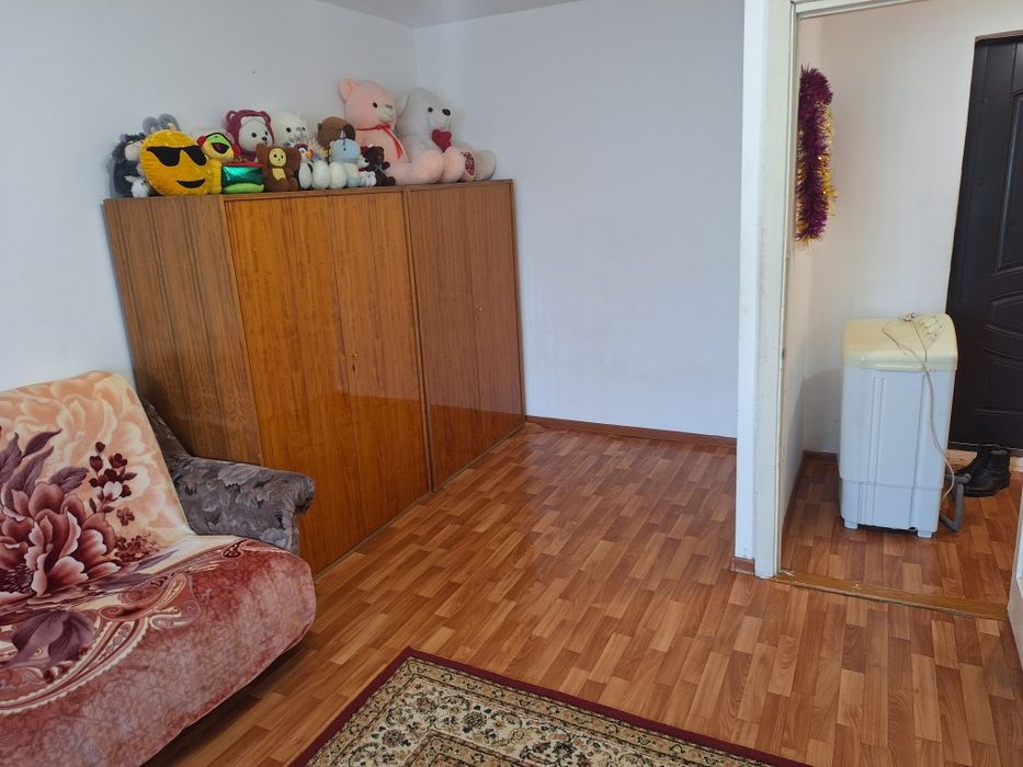 Продам квартиру 12 мкр