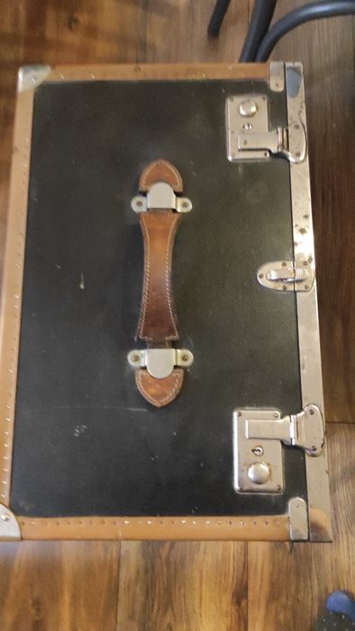 Антикварен Австрийски  куфар