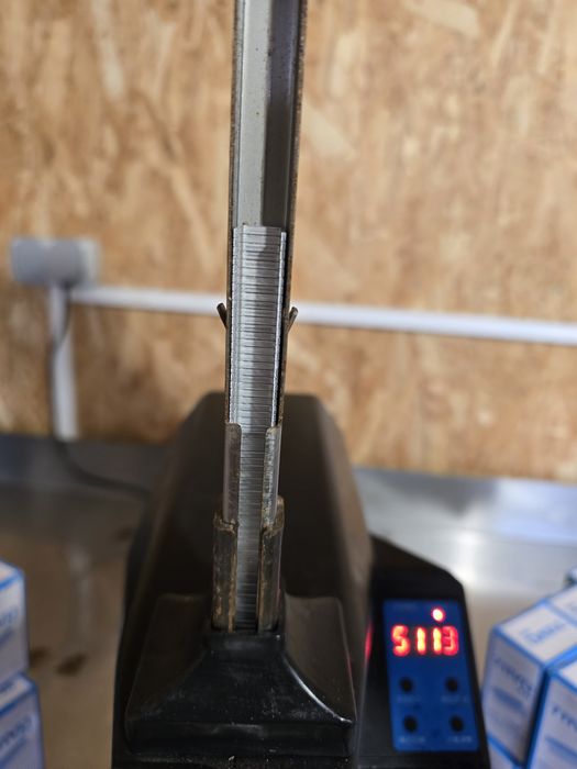 Електрическа автоматична Клипс машина