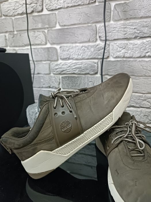 Оригинальные кроссы Timberland