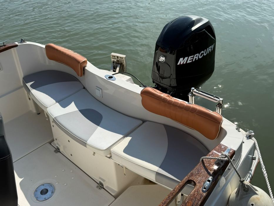 Barca Quicksilver 540 Motor Mercury 115 cp 4 Stroke