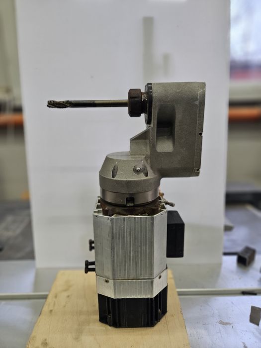 H.S.D. италиански мотори 90° за цнц фреза