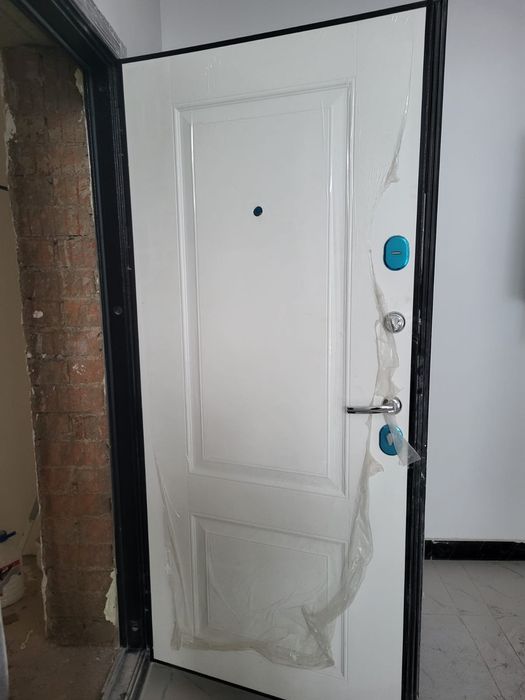 Продам дверь наружный