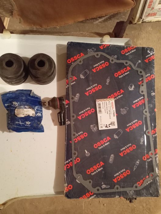 Продам запчасти на Ауди