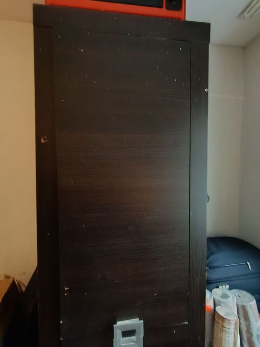 Черный шкаф,2 шкаф