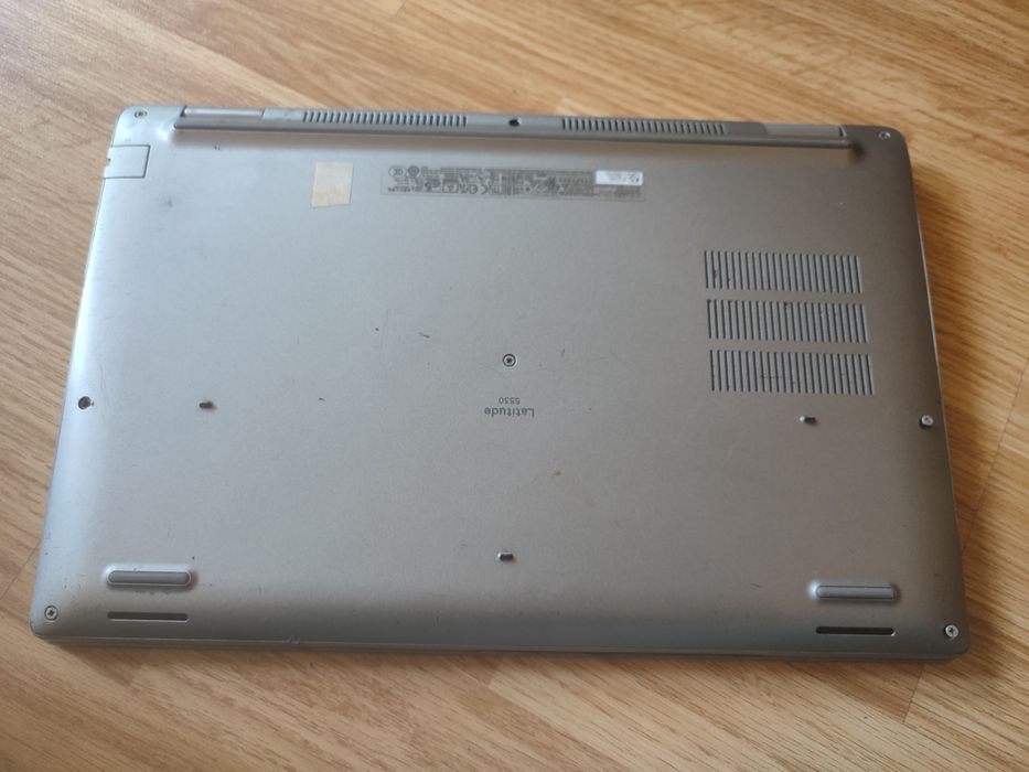 Laptop Dell Latitude 5530 - i5 generația 12