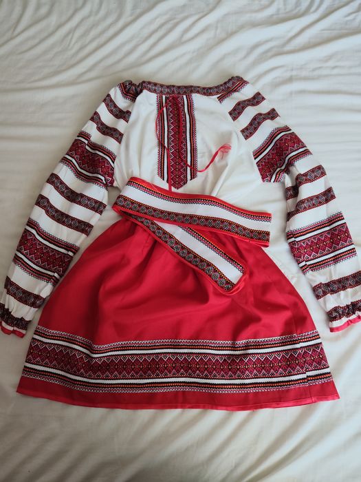 Costum tradițional iie