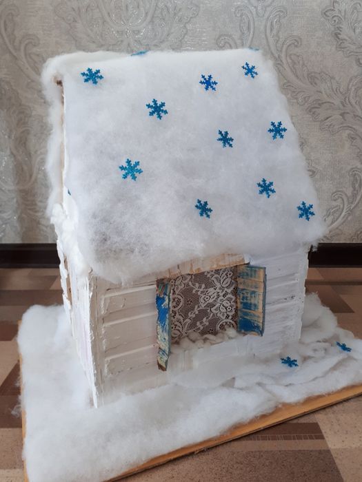 Домик поделка новогодняя