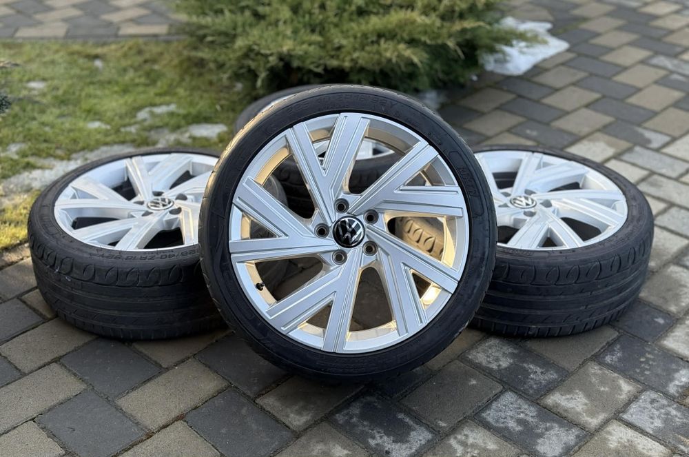 Cauciucuri vara 225 40 R18