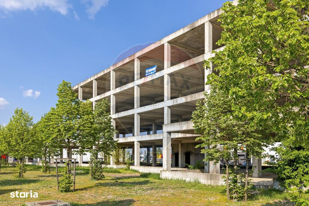 Teren cu construcție de beton, de vânzare, 3754 mp – zona Aradul Nou