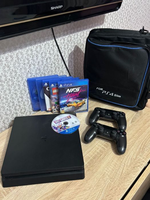 Продам Playstation 4