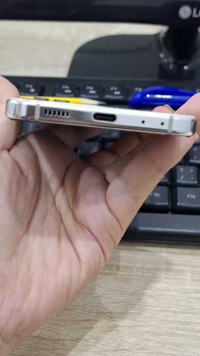 Срочно продам свой samsung flip 5 8/256