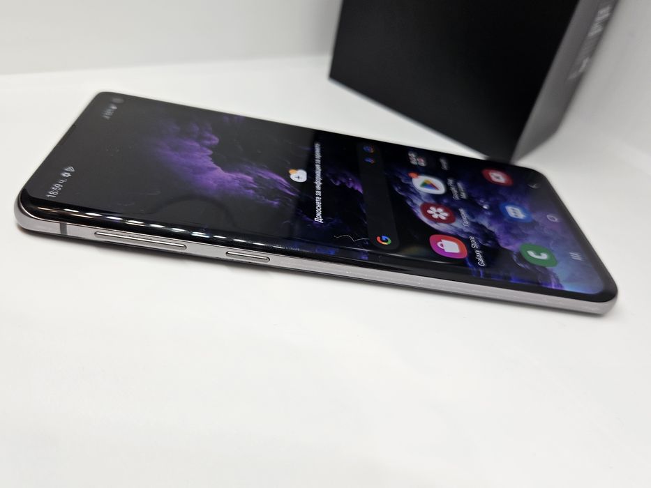 Samsung Galaxy S10 5G 128gb/8ram Пълен Комплект - като нов