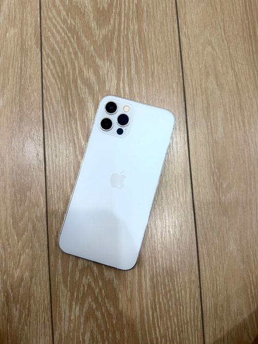 iPhone 12 Pro, с коробкой