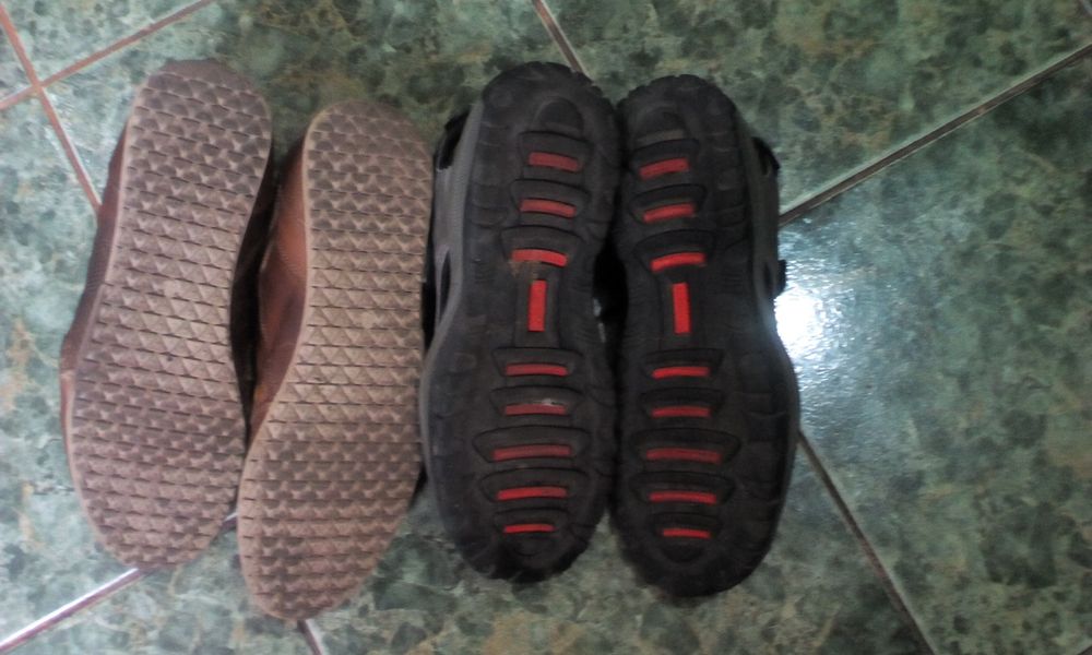 Set sandale si pantofi din piele nat.nr.45(pret pe set)