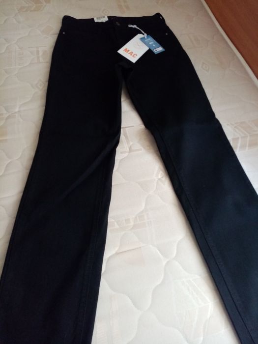 Дамски черни дънки