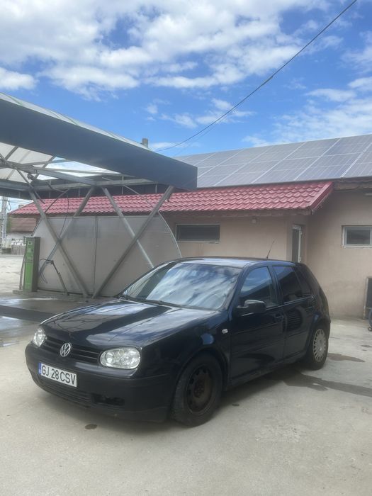 Se vinde vw golf 4 1.9 axr 101 2003