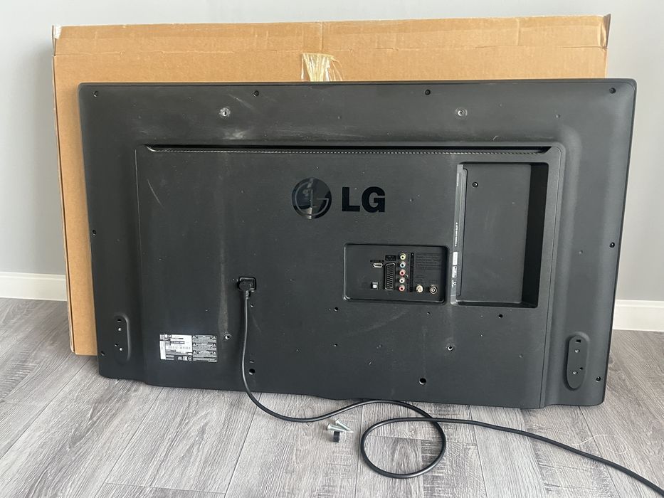 Продам б/у Телевизор LG