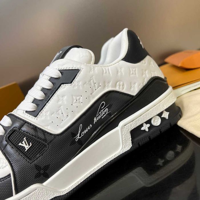 Adidasi Louis Vuitton Trainer Premium