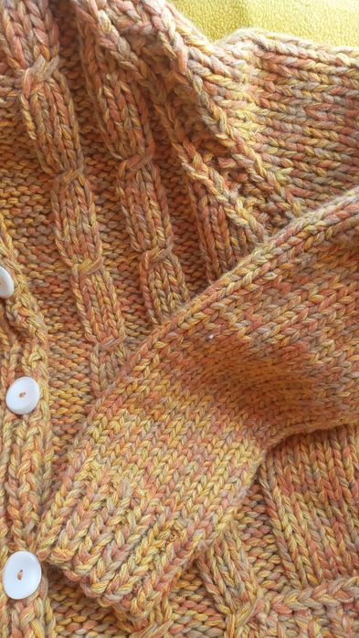 Ръчно плетено манто