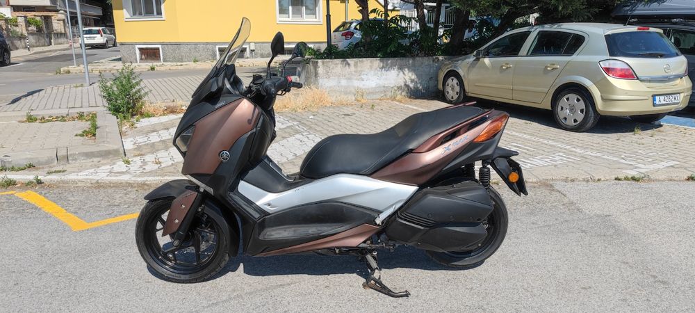 Yamaha X-max 300