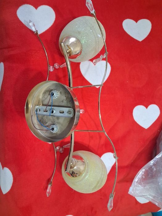 Продам Люстры Хорошем состоянии.